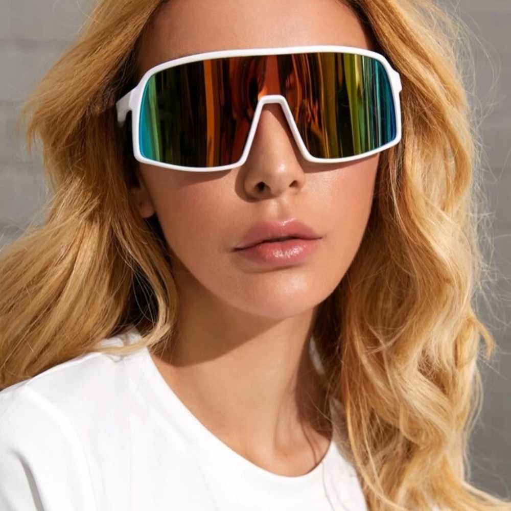 Flat top shield sunglasses
